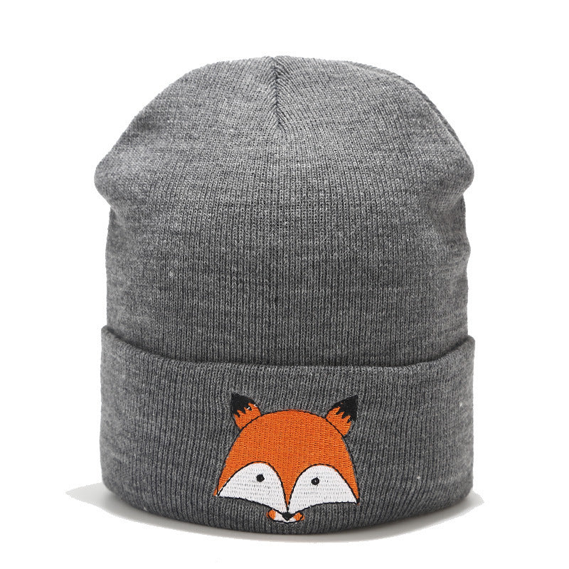 bonnet en laine brodé