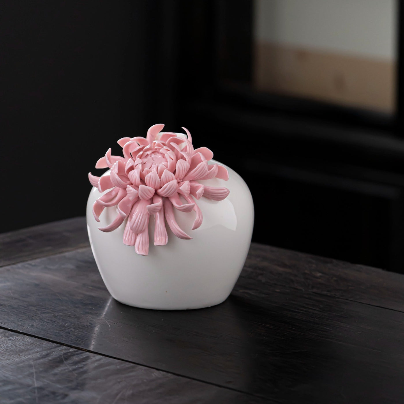 Hand Held Ceramic Flower Vase Pink
