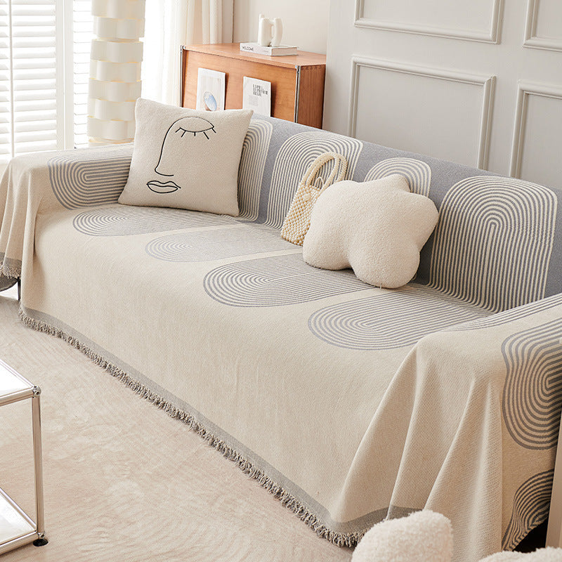 Capa de sofá universal completa e simples, em tecido, com almofada.