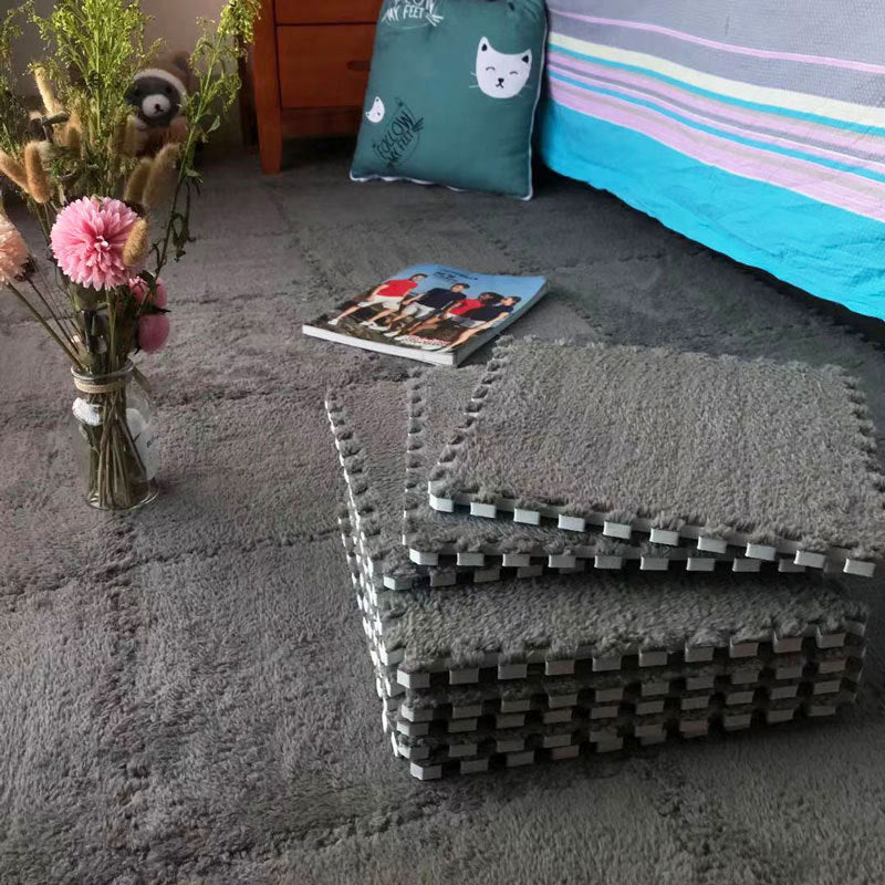 Tapis de sol cubiques pour grande surface à côté du lit