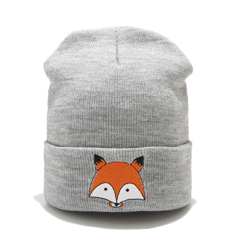 bonnet en laine brodé