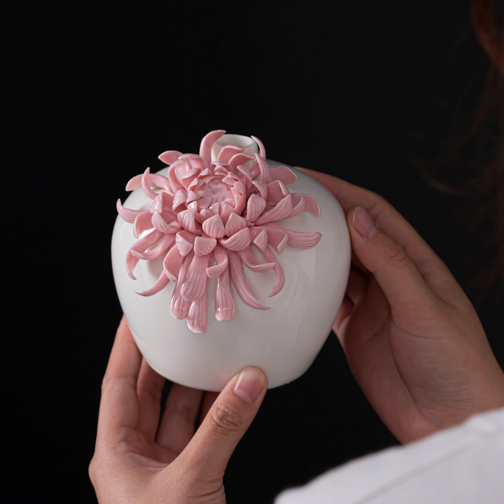 Hand Held Ceramic Flower Vase Pink