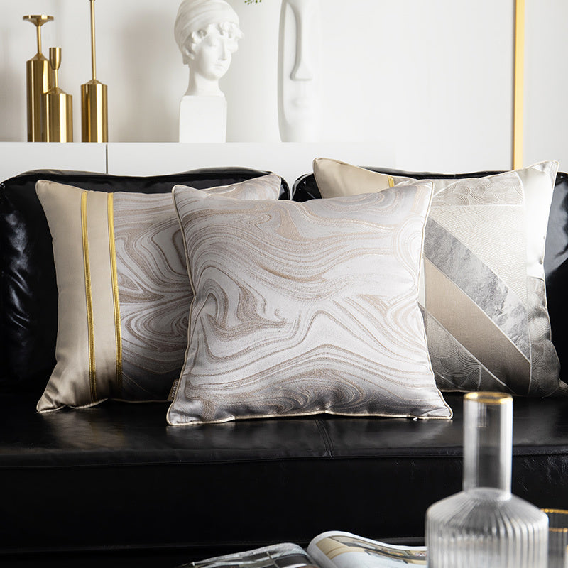 Coussin décoratif de style moderne et luxueux