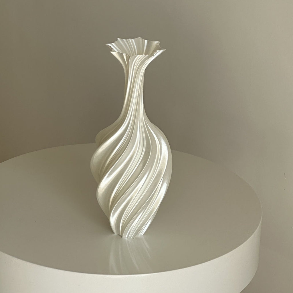 Artistic Abstract Vase Twisted Retro Flower Arrangement Decorative Ornament
