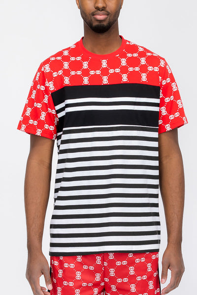 Linked T-shirt WT8771 model wearing a red patterned tee with black and white stripes.