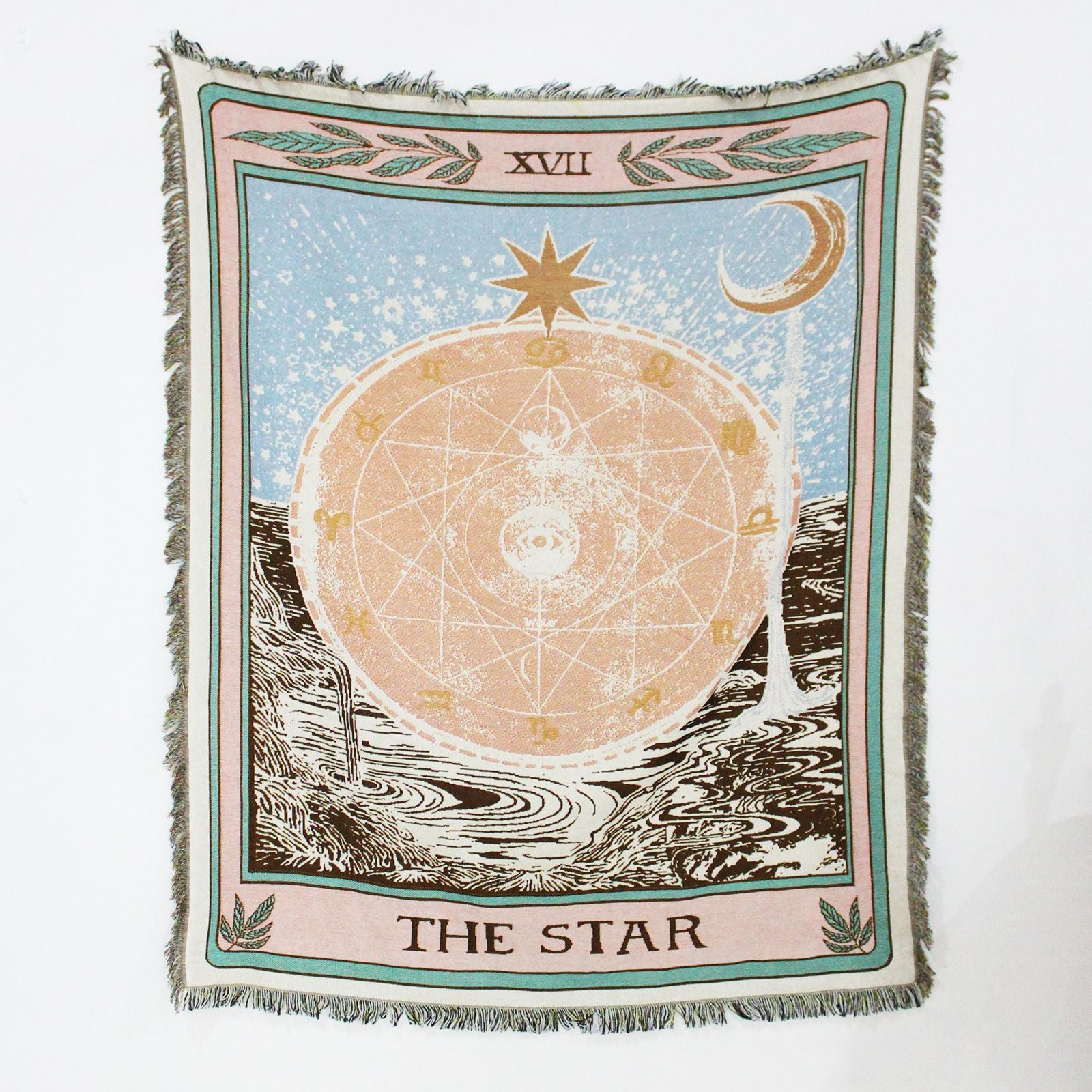 Capa de sofá estilo boho casual com franjas