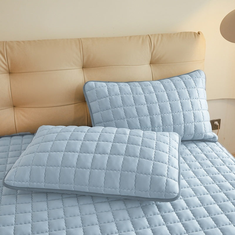 Lençol elástico impermeável de classe A para uso materno e infantil, que previne as perdas de urina.