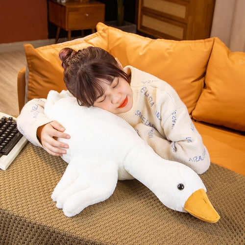 Oreiller en peluche en forme de grande oie blanche